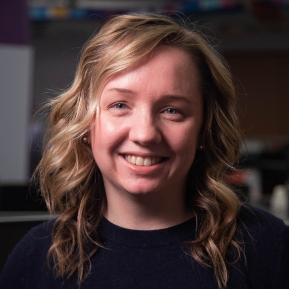 Meet your Posher, Julie - Picture 1 of 1